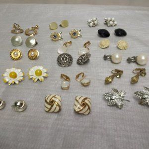 17 Pairs Clip On Earrings (Sara Coventry & others)